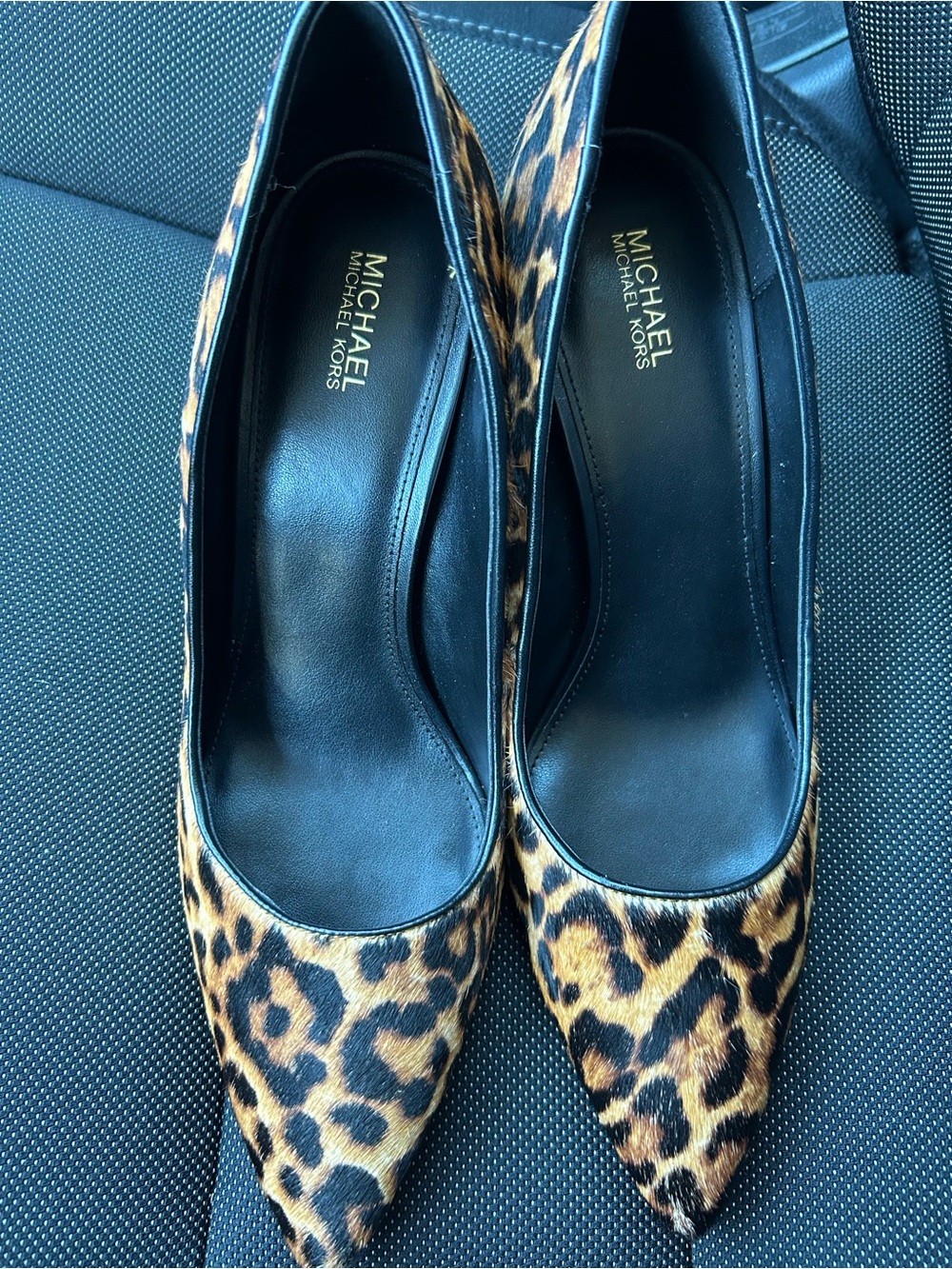 Michael Kors Heels 
Leopard Print Pointed - Brown/Black